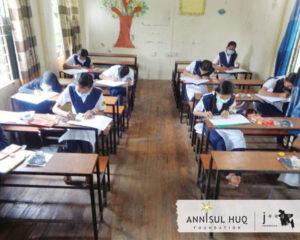 Annisul-Huq-Foundation-and-Jaago-Foundation-Painting-Contest-04